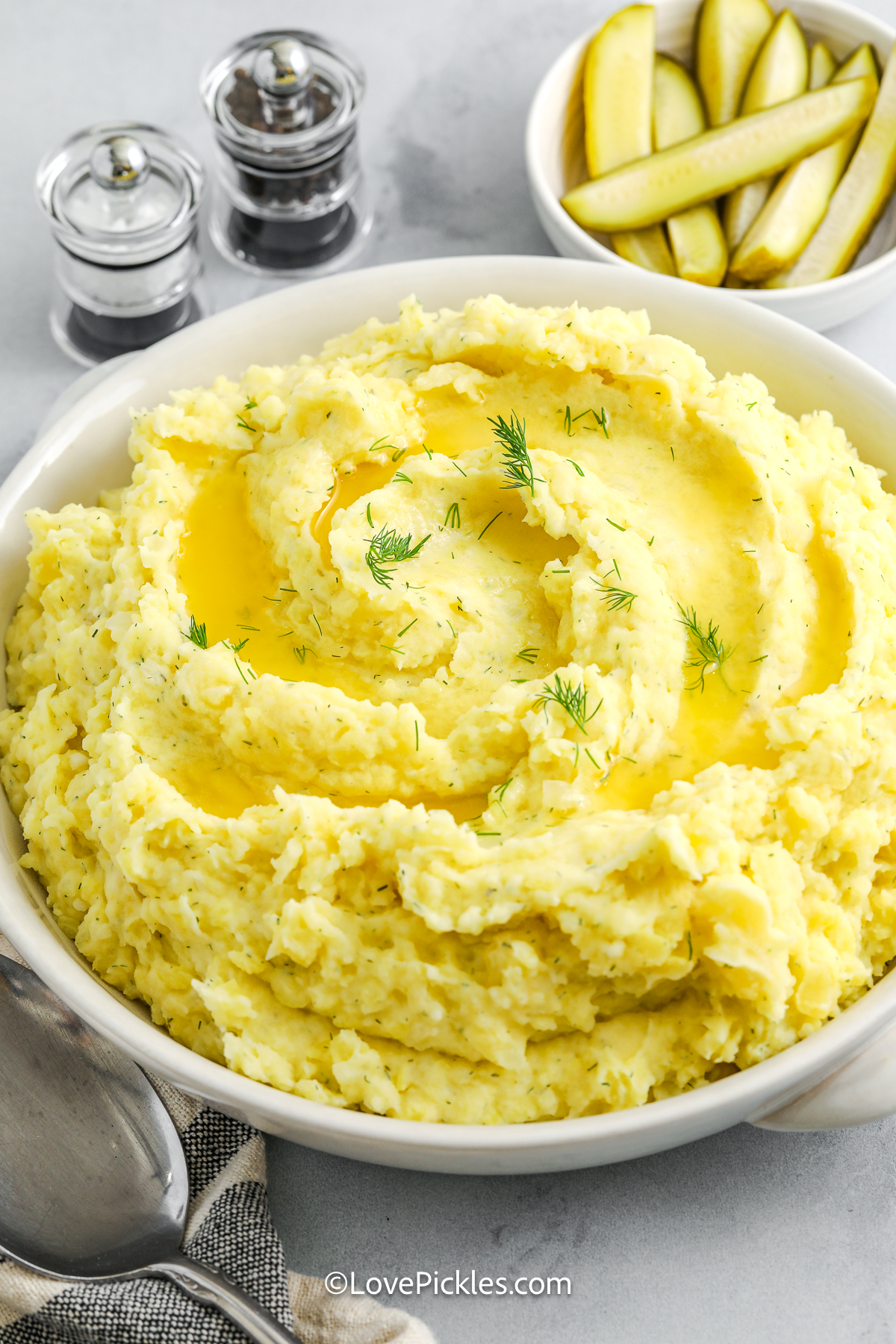 dill pickle mashed potatoes in a bowl
